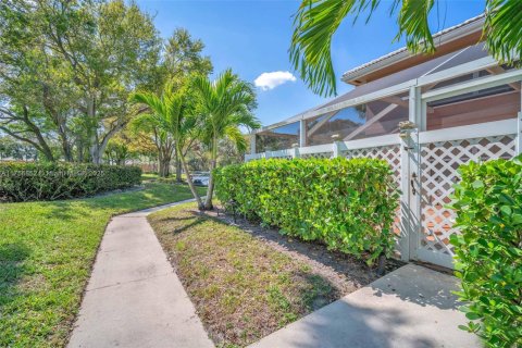 Townhouse in West Palm Beach, Florida 2 bedrooms, 125.42 sq.m. № 1994919 - photo 27