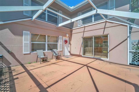 Townhouse in West Palm Beach, Florida 2 bedrooms, 125.42 sq.m. № 1994919 - photo 26