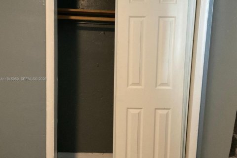 Apartamento en alquiler en Dania Beach, Florida, 2 dormitorios, 146.32 m2 № 2003035 - foto 8