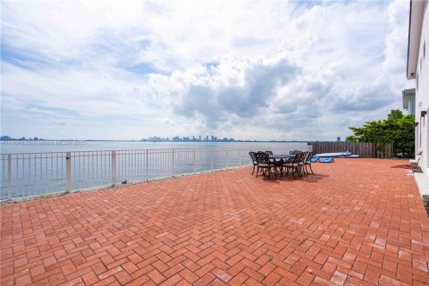 Appartement à louer à North Bay Village, Floride: 2 chambres, 92.9 m2 № 1955045 - photo 23