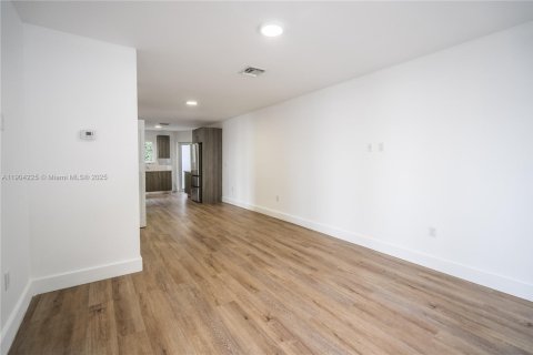 Appartement à louer à North Bay Village, Floride: 2 chambres, 92.9 m2 № 1955045 - photo 4