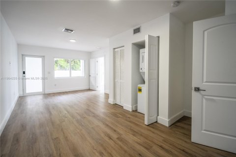 Appartement à louer à North Bay Village, Floride: 2 chambres, 92.9 m2 № 1955045 - photo 6