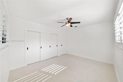 Купить виллу или дом в Пальметто-Бей, Флорида 3 спальни, 145.48м2, № 1996413 - фото 23