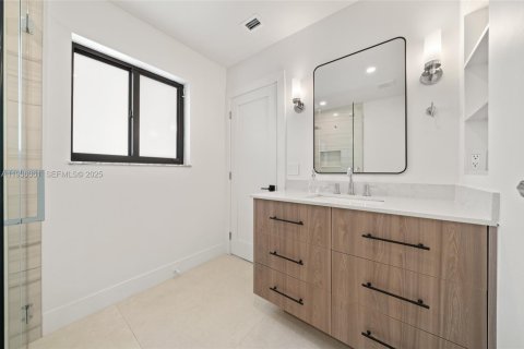 Купить виллу или дом в Пальметто-Бей, Флорида 3 спальни, 145.48м2, № 1996413 - фото 15