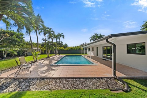 Купить виллу или дом в Пальметто-Бей, Флорида 3 спальни, 145.48м2, № 1996413 - фото 28