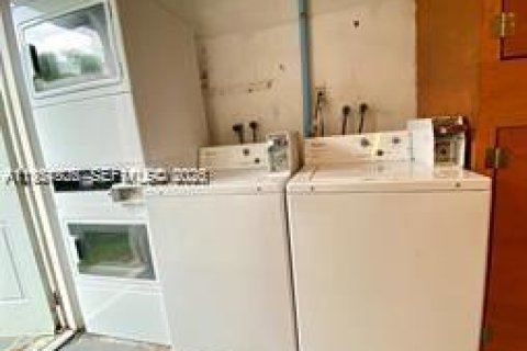 Apartamento en alquiler en Hollywood, Florida, 1 dormitorio, 45.52 m2 № 2009558 - foto 11