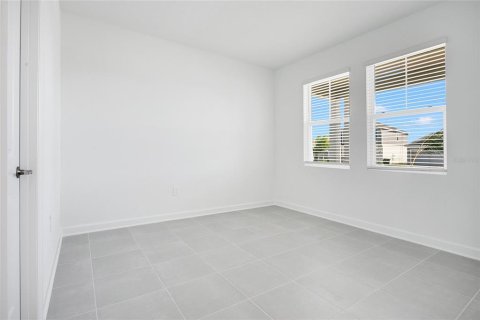 Casa en alquiler en Clermont, Florida, 4 dormitorios, 292.36 m2 № 1914590 - foto 9
