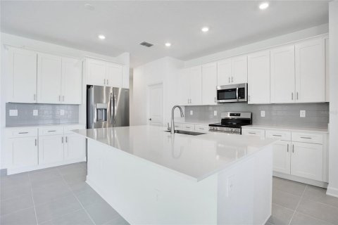 Casa en alquiler en Clermont, Florida, 4 dormitorios, 292.36 m2 № 1914590 - foto 7