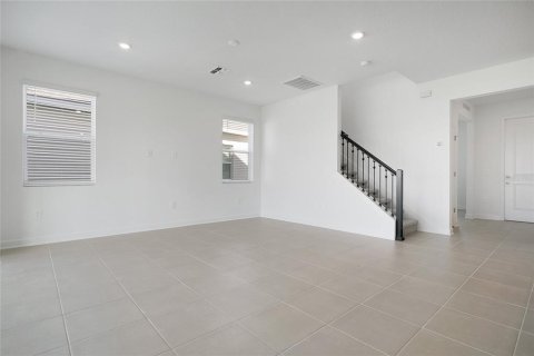 Casa en alquiler en Clermont, Florida, 4 dormitorios, 292.36 m2 № 1914590 - foto 3