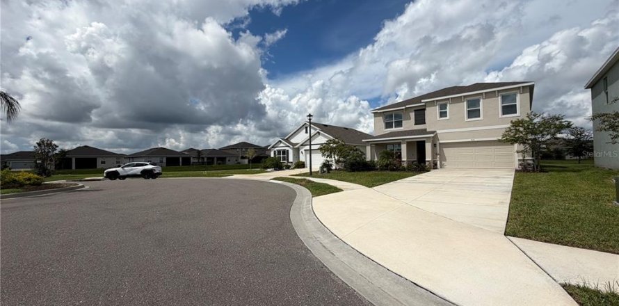 Villa ou maison à Bradenton, Floride 5 chambres, 242.01 m2 № 2396983