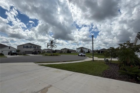Villa ou maison à louer à Bradenton, Floride: 5 chambres, 242.01 m2 № 2396983 - photo 6