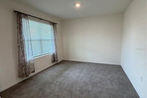 Villa ou maison à louer à Bradenton, Floride: 5 chambres, 242.01 m2 № 2396983 - photo 7