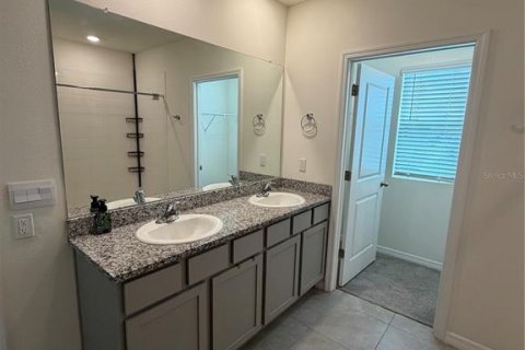 Villa ou maison à louer à Bradenton, Floride: 5 chambres, 242.01 m2 № 2396983 - photo 20