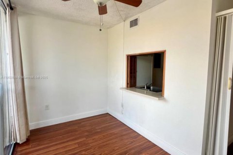 Купить кондоминиум в Майами, Флорида 3 спальни, 100.89м2, № 1954132 - фото 6