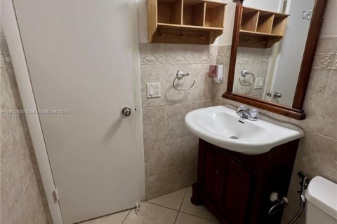 Купить кондоминиум в Майами, Флорида 3 спальни, 100.89м2, № 1954132 - фото 25