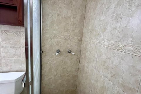 Купить кондоминиум в Майами, Флорида 3 спальни, 100.89м2, № 1954132 - фото 24