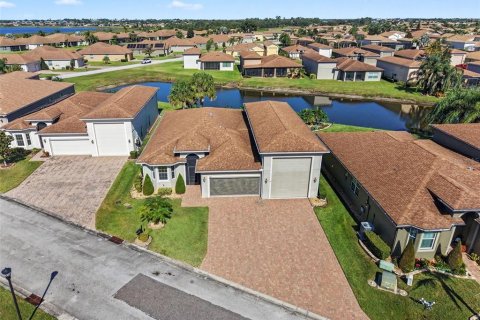 Villa ou maison à Lake Wales, Floride 2 chambres, 163.79 m2 № 2437401