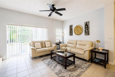 Townhouse in Kissimmee, Florida 3 bedrooms, 119.47 sq.m. № 2099239 - photo 8