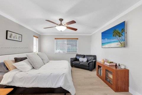 House in Weston, Florida 5 bedrooms, 208.1 sq.m. № 1878832 - photo 30