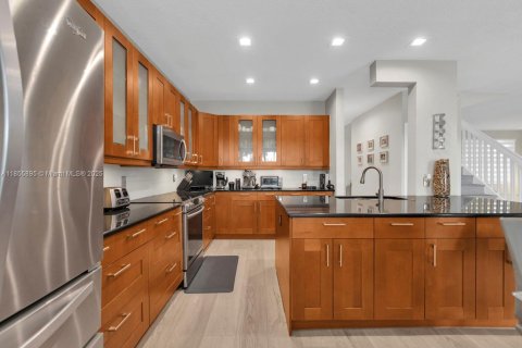House in Weston, Florida 5 bedrooms, 208.1 sq.m. № 1878832 - photo 16