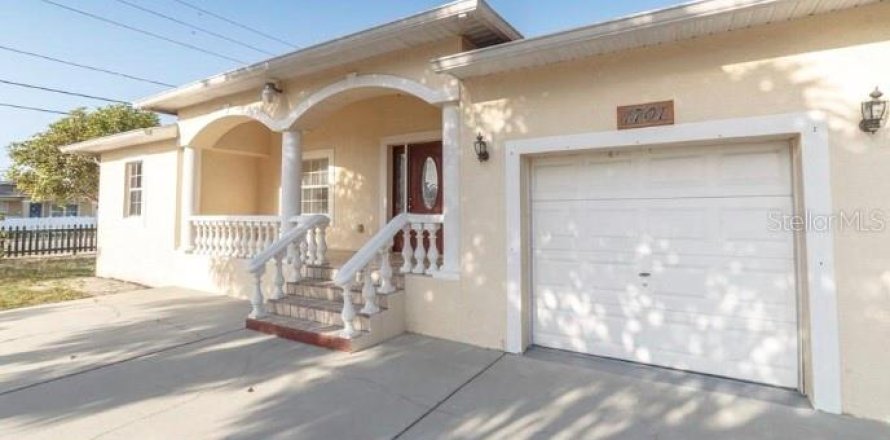 Casa en Saint Petersburg, Florida 4 dormitorios, 183.39 m2 № 1158477
