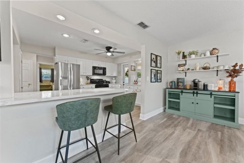Casa en venta en Tampa, Florida, 3 dormitorios, 137.12 m2 № 1677530 - foto 6