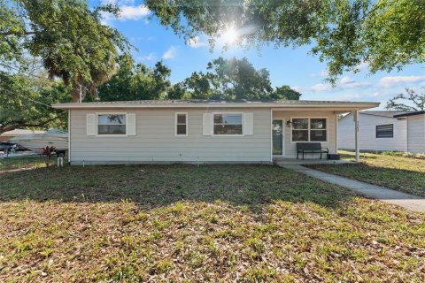 Casa en venta en Tampa, Florida, 3 dormitorios, 137.12 m2 № 1677530 - foto 1