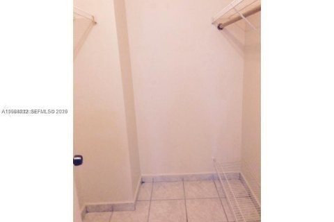 Купить кондоминиум в Майами, Флорида 1 спальня, 75.53м2, № 2050629 - фото 7