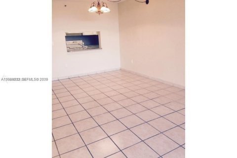 Купить кондоминиум в Майами, Флорида 1 спальня, 75.53м2, № 2050629 - фото 4