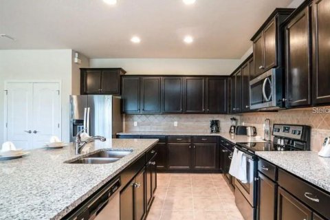 Купить виллу или дом в Киссимми, Флорида 3 комнаты, 407.93м2, № 2150022 - фото 8