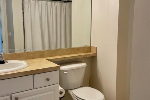 Condo in Palm Beach Gardens, Florida, 2 bedrooms № 1945200 - photo 9