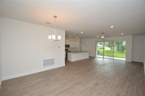 Casa en alquiler en Palm Coast, Florida, 4 dormitorios, 176.7 m2 № 2151002 - foto 5