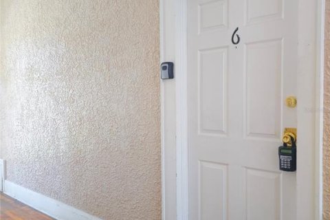 Apartamento en alquiler en Winter Haven, Florida, 1 dormitorio, 74.32 m2 № 1915168 - foto 3