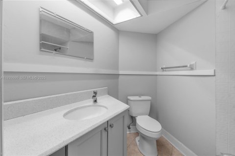 Casa en venta en Fort Myers, Florida, 3 dormitorios, 138.15 m2 № 1989444 - foto 15