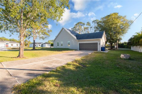 Casa en venta en Fort Myers, Florida, 3 dormitorios, 138.15 m2 № 1989444 - foto 5