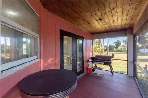 Casa en venta en Fort Myers, Florida, 3 dormitorios, 138.15 m2 № 1989444 - foto 24