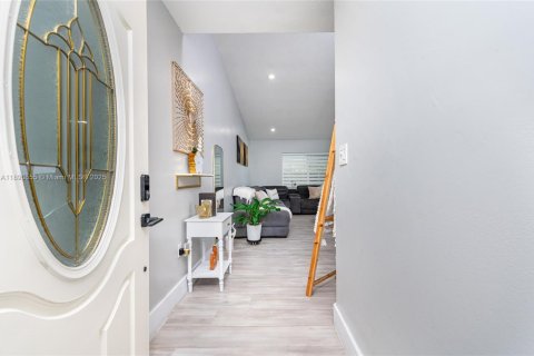 Villa ou maison à vendre à Cutler Bay, Floride: 3 chambres, 132.39 m2 № 1944317 - photo 5