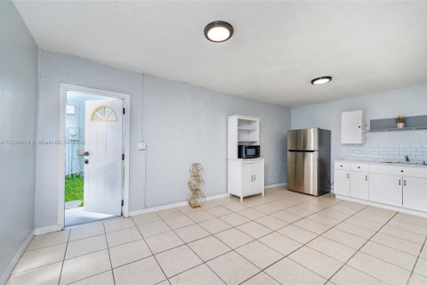 Villa ou maison à vendre à Cutler Bay, Floride: 3 chambres, 132.39 m2 № 1944317 - photo 24