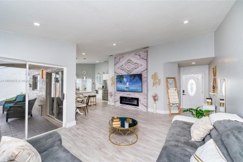 Villa ou maison à vendre à Cutler Bay, Floride: 3 chambres, 132.39 m2 № 1944317 - photo 9