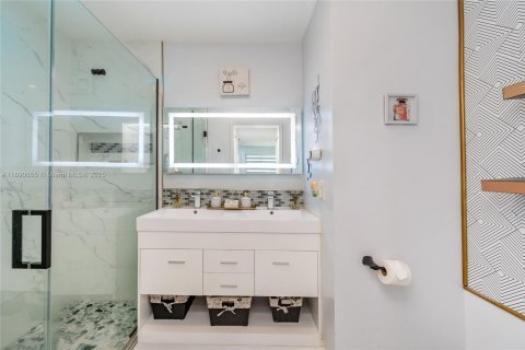 Villa ou maison à vendre à Cutler Bay, Floride: 3 chambres, 132.39 m2 № 1944317 - photo 20