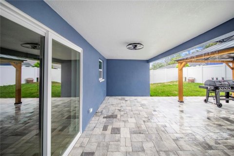House in Dunedin, Florida 3 bedrooms, 122.63 sq.m. № 2111718 - photo 19
