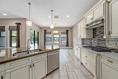 Villa ou maison à vendre à Wesley Chapel, Floride: 4 chambres, 240.06 m2 № 1872971 - photo 9