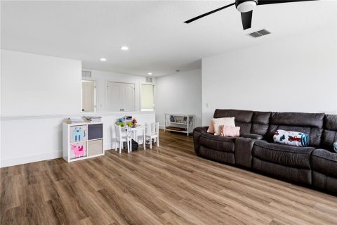 Villa ou maison à vendre à Orlando, Floride: 5 chambres, 301.1 m2 № 2273303 - photo 21