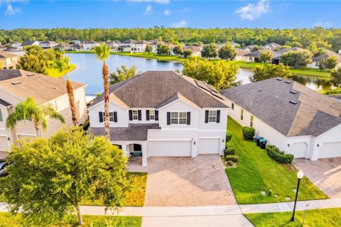 Casa en Orlando, Florida 5 dormitorios, 301.1 m2 № 2273303