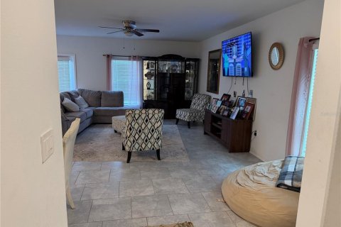 Villa ou maison à vendre à Winter Haven, Floride: 5 chambres, 209.4 m2 № 2304395 - photo 13