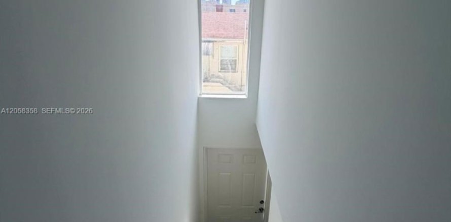 Condo à Miami, Floride, 2 chambres  № 2248997