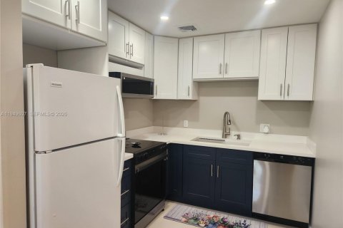 Copropriété à vendre à Pembroke Pines, Floride: 2 chambres, 88.54 m2 № 2005967 - photo 6