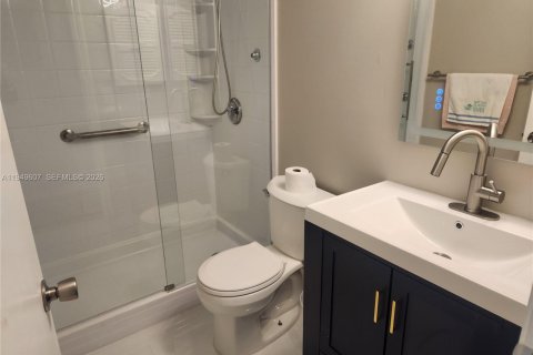 Copropriété à vendre à Pembroke Pines, Floride: 2 chambres, 88.54 m2 № 2005967 - photo 8