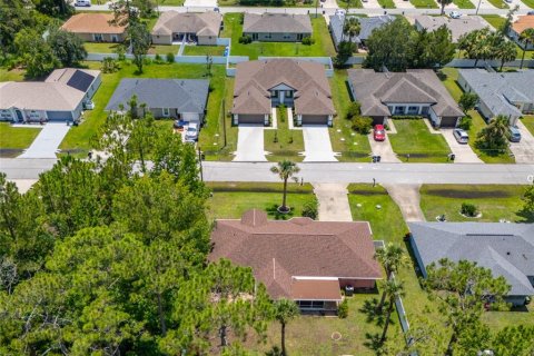House in Palm Coast, Florida 3 bedrooms, 140 sq.m. № 1832151 - photo 21