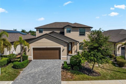 House in Port Charlotte, Florida 4 bedrooms, 234.3 sq.m. № 2113633